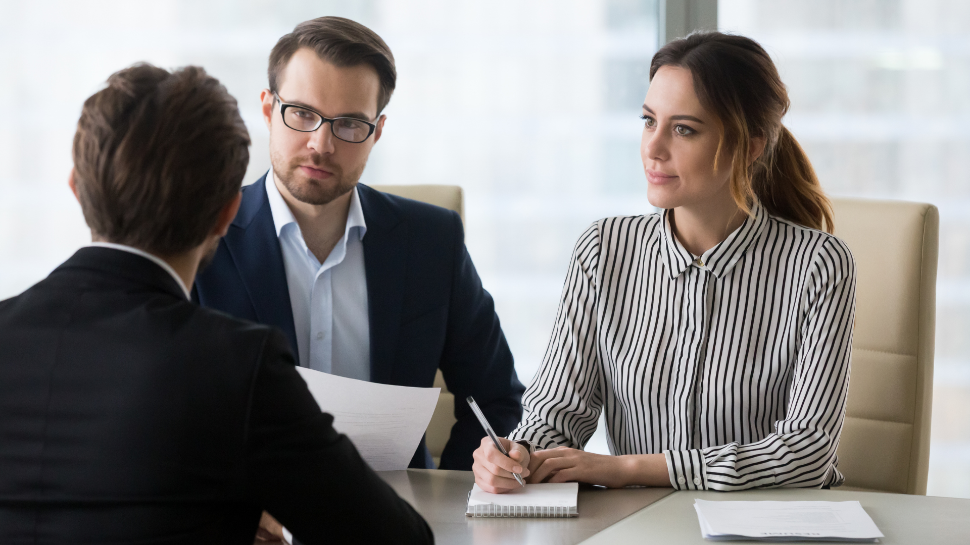 Legal Guidelines for HR Professionals on Implementing Employee Share Plans in Australia